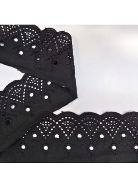 Cinta bordada inglesa negra